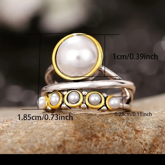 Vintage Ring Inlaid Artificial Pearl Multi Layer Design - Picture 4 of 5